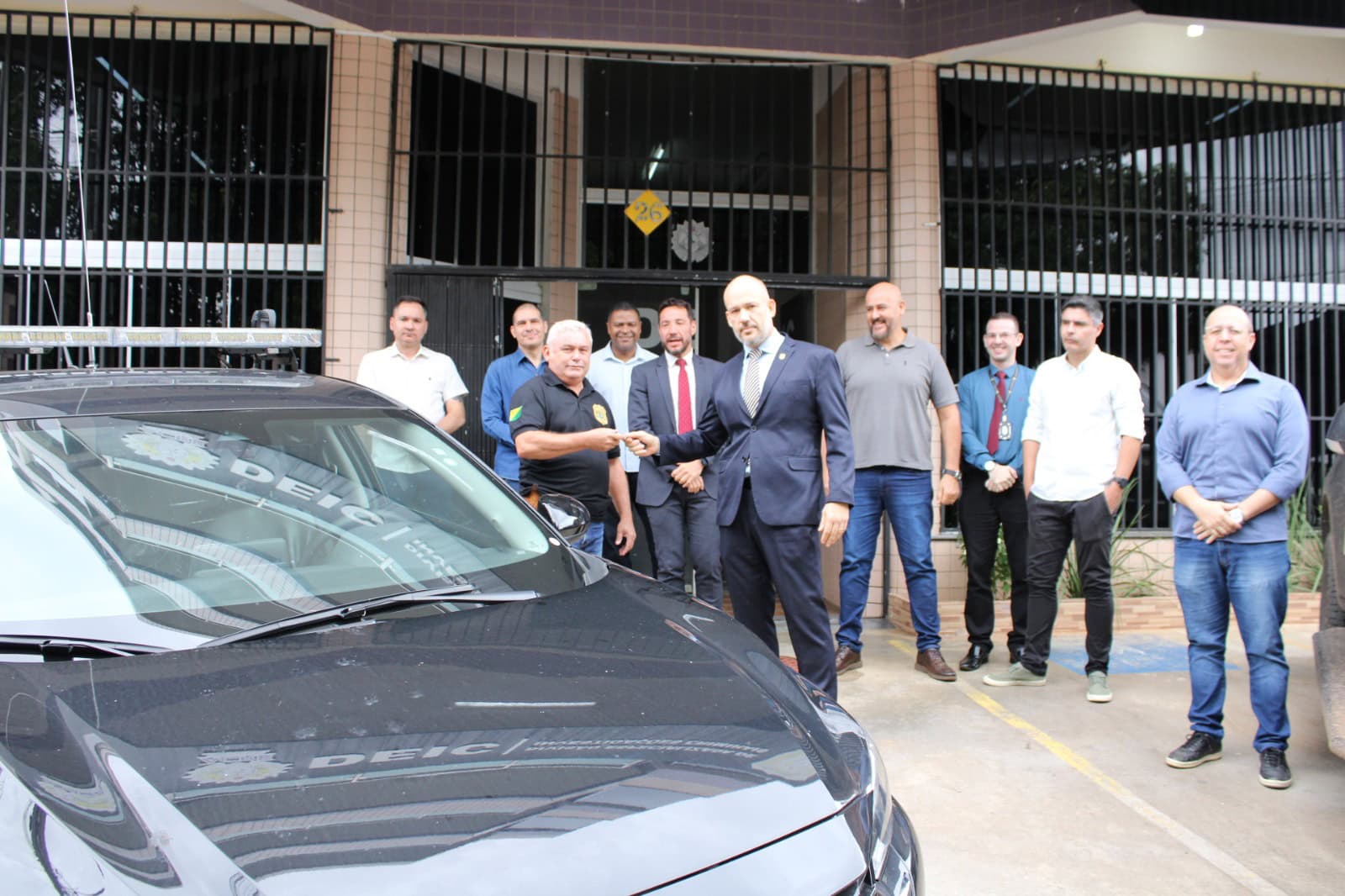 Polícia Civil reforça Delegacia de Investigações Criminais com nova viatura e alinhamento estratégico
