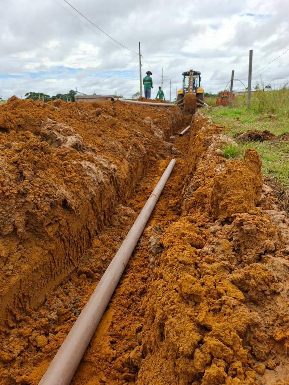 Saneacre amplia rede de abastecimento e leva água potável para moradores da Travessa Torquato no bairro São Salvador em Cruzeiro do Sul