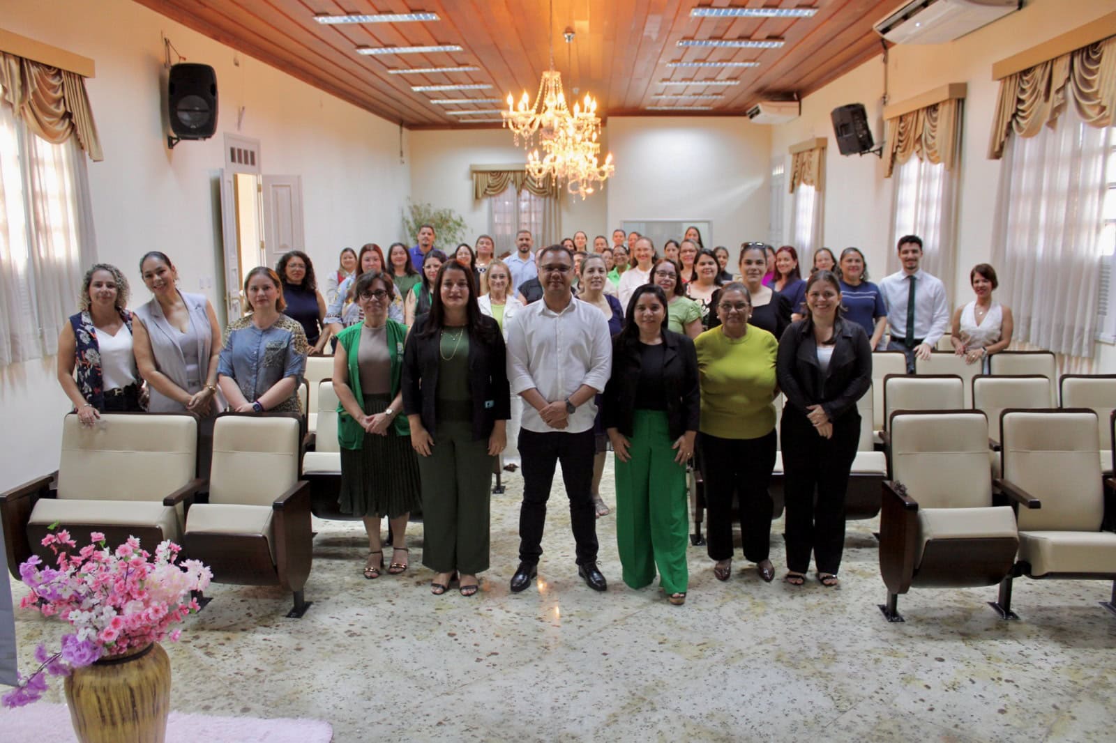 Saúde reúne equipe multidisciplinar para implementar novas diretrizes da Política Nacional da Pessoa Idosa