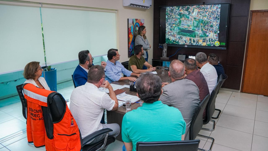 Prefeito discute com parlamentares federais avanços para saneamento, resíduos sólidos e Parque das Cidades em Rio Branco