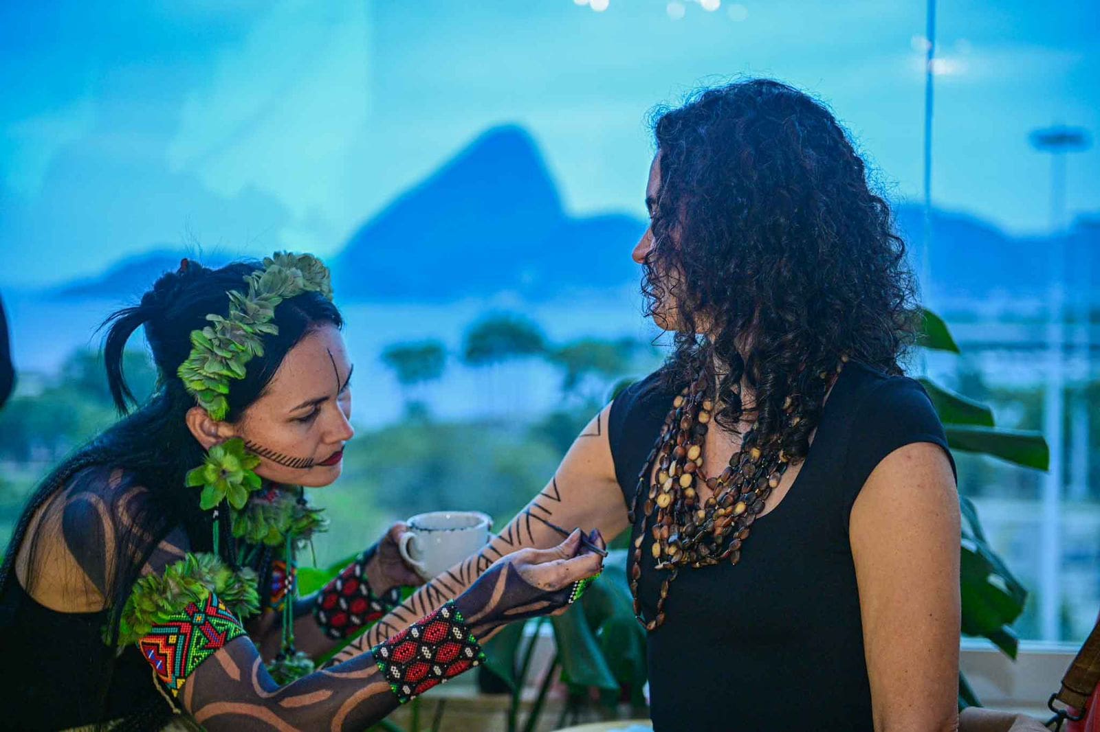 Evento sobre o Acre encerra o primeiro dia no Rio de Janeiro com rodada de conversas sobre os caminhos do etnoturismo e da bioeconomia na Amazônia