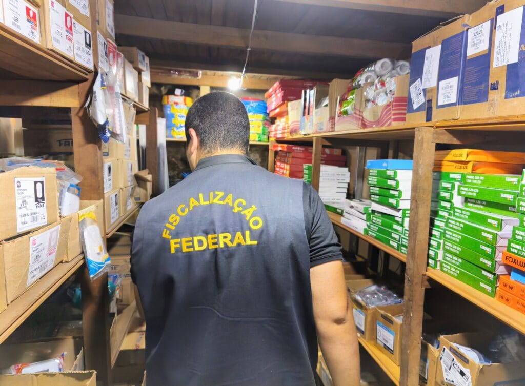 Ação do Ipem combate comercialização de produtos elétricos irregulares em Rio Branco