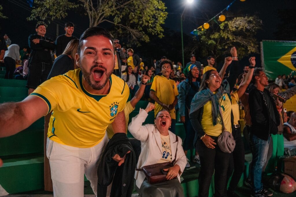 Torcida acreana se reuniu na Concha Acústica para assistir à terceira partida da Copa Do Mundo