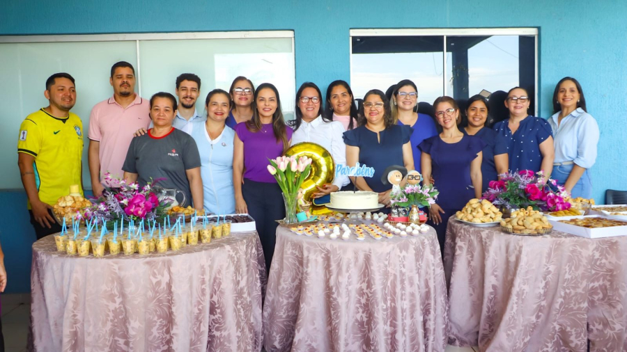 Ambulatório Especializado celebra dois anos de atendimento à pessoa idosa com exposição de pinturas